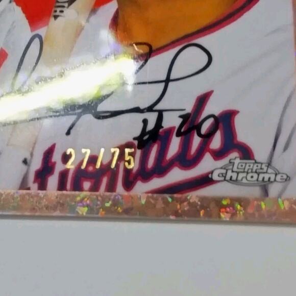 Israel Pineda #153 Topps Chrome Rose Gold Speckled Refractor #153 2023 SP /75 - Picture 4 of 6